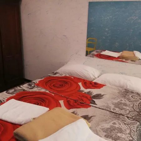 City Hostel *